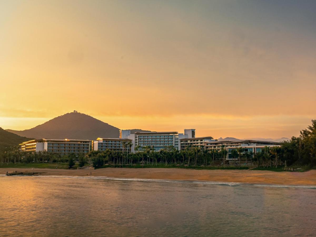 Hyatt Regency Sanya Tianli Bay Hotel Exterior photo